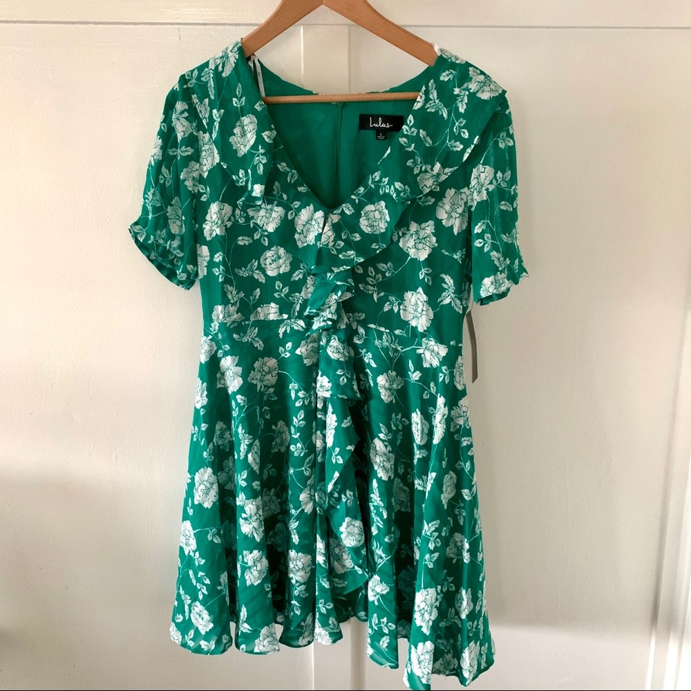 Floral print ruffled shirt sleeve mini dress!